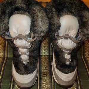 North Face snow boot